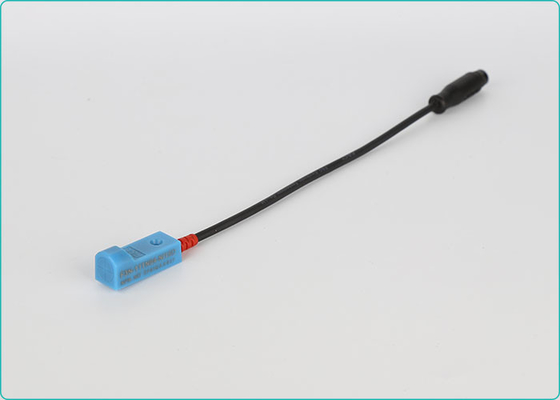 Kare Tipi 2mm Dikey Sense Endüktif Proximity Sensör Metal Dedektörü Sensörü